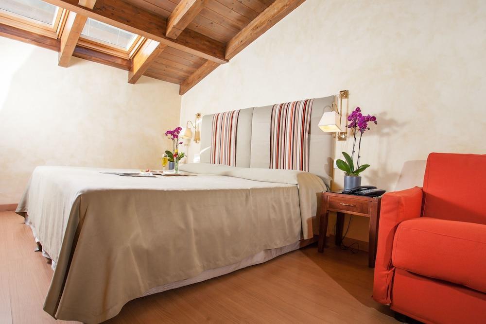 Hotel Camelia Roma Esterno foto