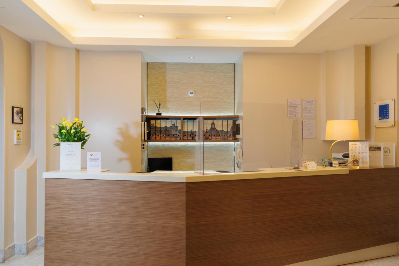 Hotel Camelia Roma Esterno foto