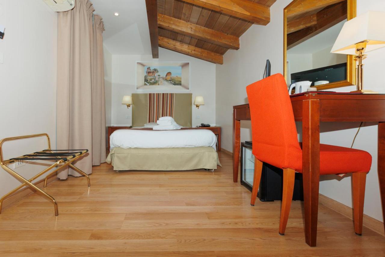 Hotel Camelia Roma Esterno foto